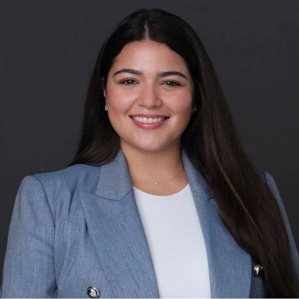 Portrait of Dr. Melanie Vaisberg
